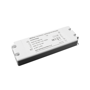 Dimmable 60W TRIAC LED ukaxa m&auml; conductor CV
